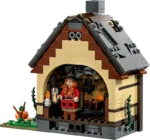 Disney Hocus Pocus: The Sanderson Sisters' Cottage - Image 3